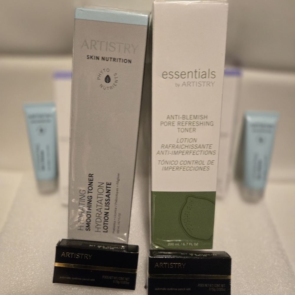 Artistry By Amway cosmetics bundle